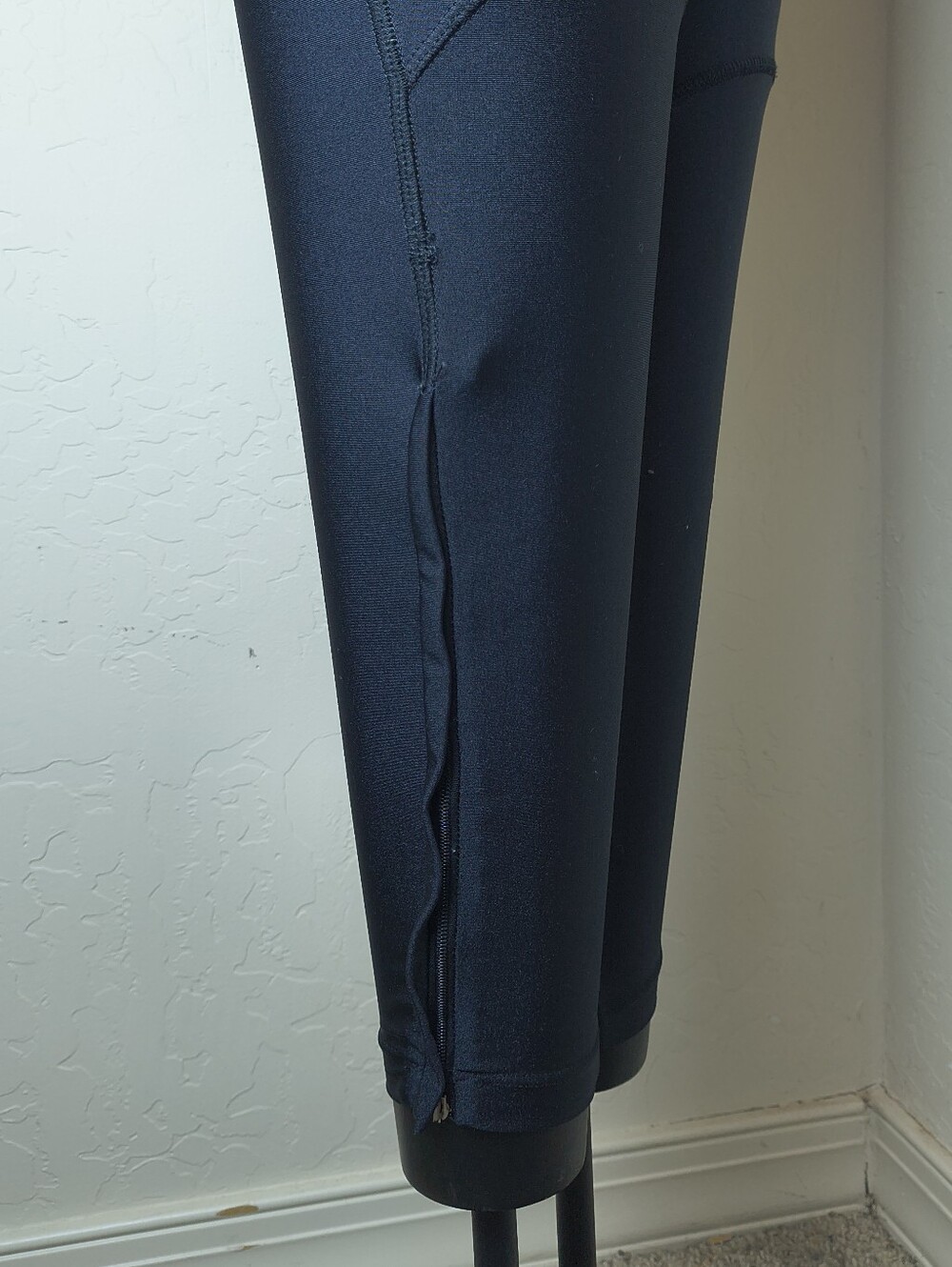 Gucci Sport Woven Logo Black Spandex Elastic Waist Stretchy Legging Pants Sz. XS - Picture 3 of 11